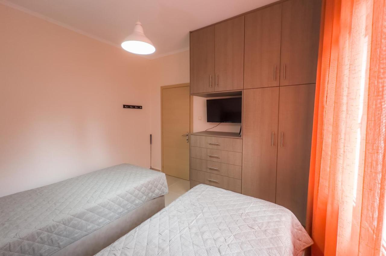 Fouki Apartments Ipsos Beach Екстериор снимка